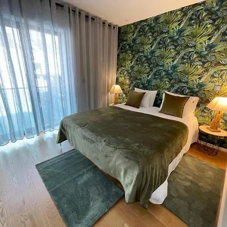 Apartment Carreira *